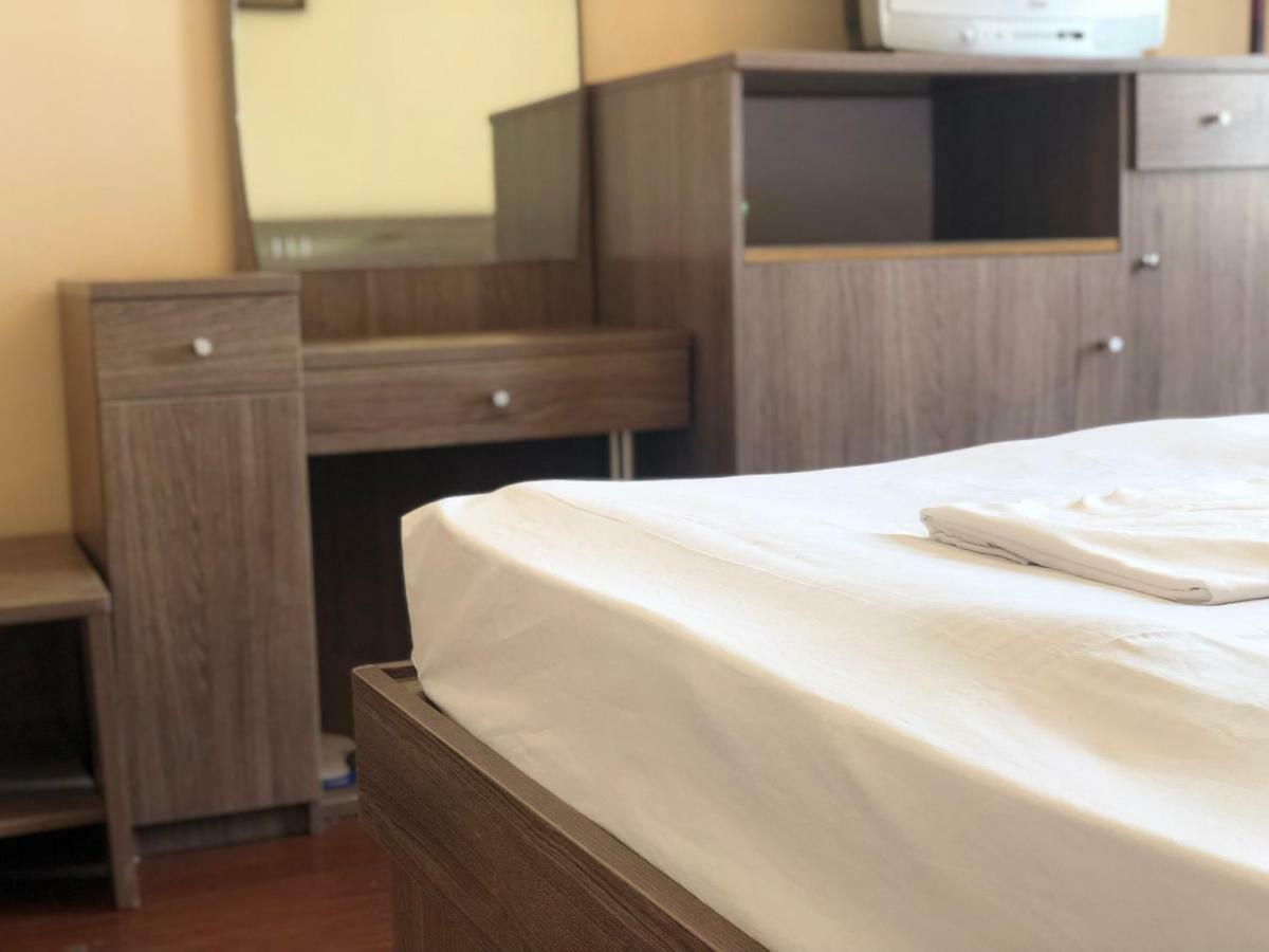 Tourist Hotel Шымкент Экстерьер фото
